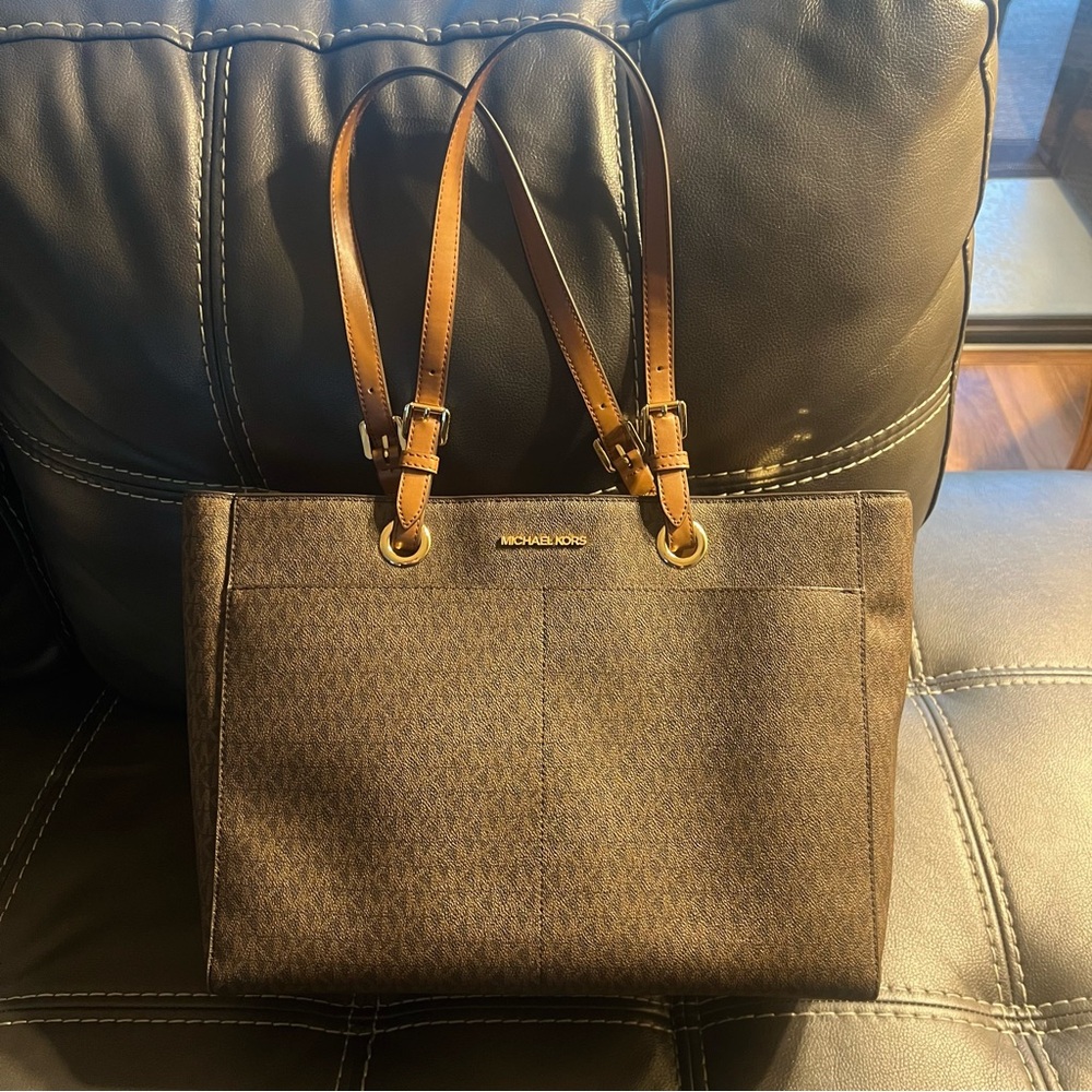 Authentic Michael Kors Large Commuter Laptop Tote